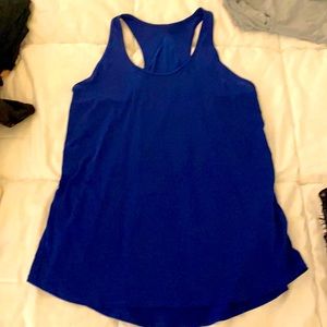 Lululemon tank, size 6